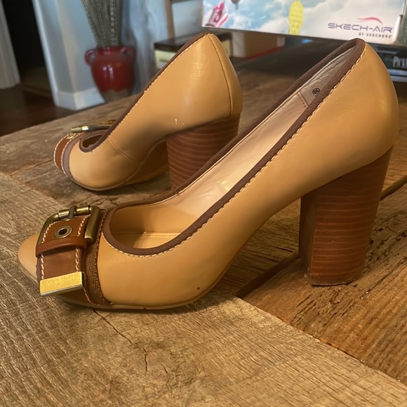 Merona heels - Picture 4 of 5